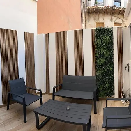 Beautiful In The Center Lejlighed Alicante