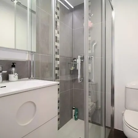 Beautiful In The Center *